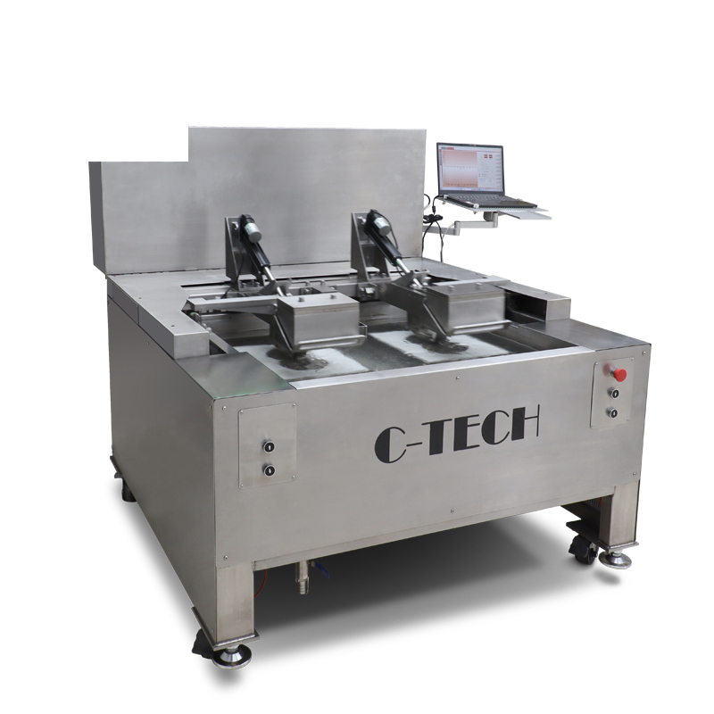 Vista angular del equipo rueda de Hamburgo mostrando el tanque de agua