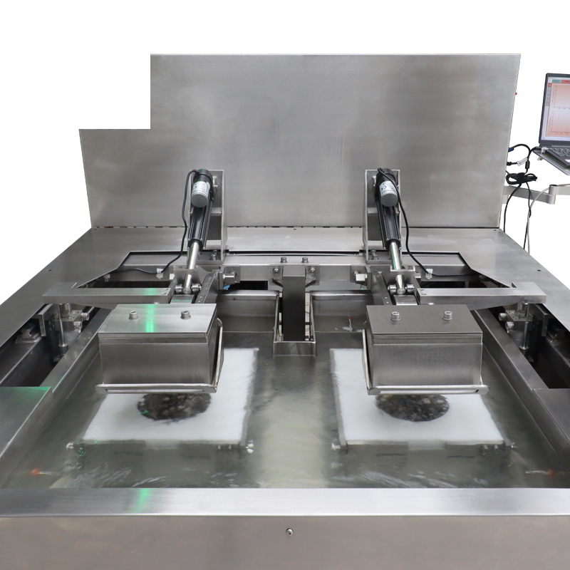 Losa asfaltica con huella de rodada tras el ensayo de Hamburgo